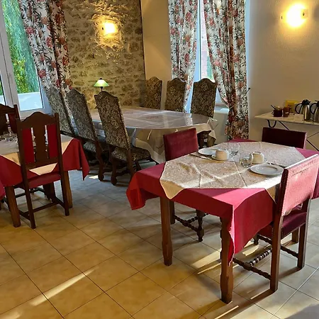 Chateau Lou Cante Perdrix 3* La Vernarède