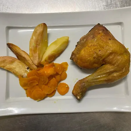 Chateau Lou Cante Perdrix 3*