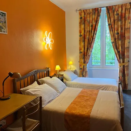 Chateau Lou Cante Perdrix 3*