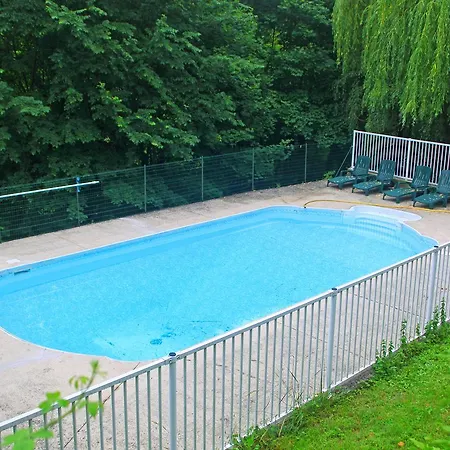ゲストハウス Chateau Lou Cante Perdrix La Vernarède